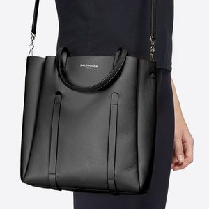 BALENCIAGA Everyday S Small black brand new